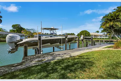 366 Grapewood Court, Marco Island, FL 34145 - Photo 30
