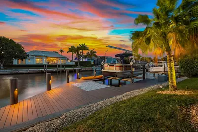 366 Grapewood Court, Marco Island, FL 34145 - Photo 32