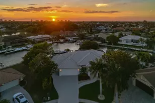366 Grapewood Ct, Marco Island, FL 34145 - Photo 44