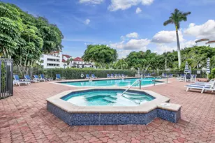 531 La Peninsula Blvd, Naples, FL 34113 - Photo 30