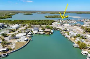 610 Sunset Dr, Goodland, FL 34140 - Photo 34