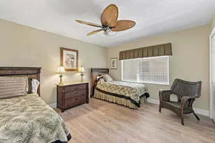 798 Eagle Creek Dr, Naples, FL 34113 - Photo 16