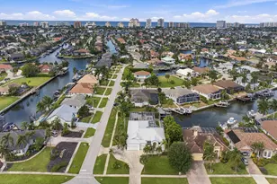 290 S Heathwood Dr, Marco Island, FL 34145 - Photo 38