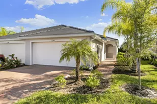 2340 Dragonfruit Wy, Naples, FL 34120 - Photo 2