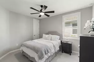 14731 Edgewater Cir, Naples, FL 34114 - Photo 16