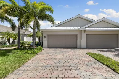 14731 Edgewater Circle, Naples, FL 34114 - Photo 2
