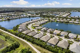14731 Edgewater Cir, Naples, FL 34114 - Photo 48