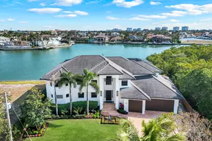 685 Embassy Ct, Marco Island, FL 34145 - Photo 1