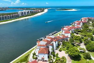 324 La Peninsula Blvd, Naples, FL 34113 - Photo 1