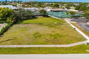 116 Gulfstream St, Marco Island, FL 34145 - Photo 1