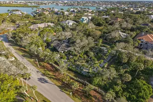 386 Live Oak Ln, Marco Island, FL 34145 - Photo 1