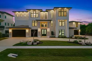 598 Spinnaker Dr, Marco Island, FL 34145 - Photo 1