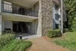 106 Clubhouse Dr, Naples, FL 34105 - Photo 1