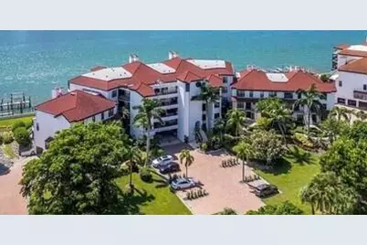 421 La Peninsula Boulevard #421, Naples, FL 34113 - Photo 1