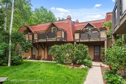 108 W Hyman Avenue #2, Aspen, CO 81611 - Photo 2