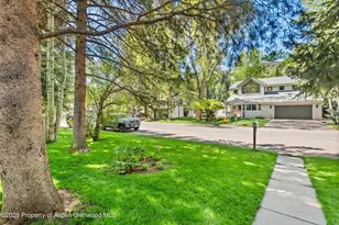 406 W Smuggler St, Aspen, CO 81611 - Photo 42