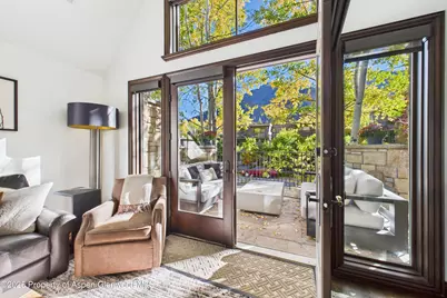 910 E Cooper Avenue, Aspen, CO 81611 - Photo 4