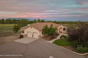 2426 H Rd, Grand Junction, CO 81505 - Photo 6