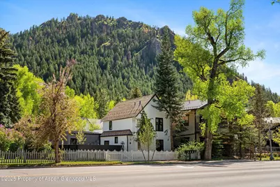 211 W Main Street, Aspen, CO 81611 - Photo 66