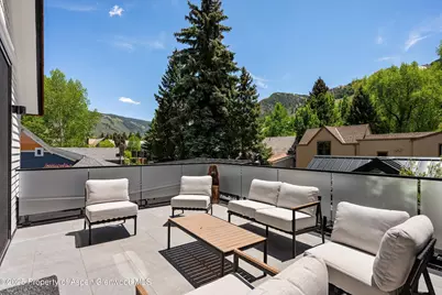 211 W Main Street, Aspen, CO 81611 - Photo 44
