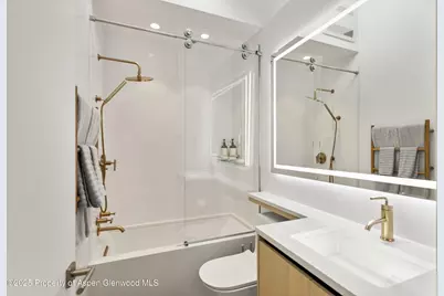 211 W Main Street, Aspen, CO 81611 - Photo 62