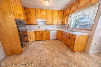 1008 Washington Street, Craig, CO 81625 - Photo 6