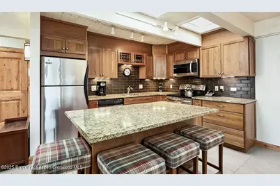 901 E Hyman Avenue #13, Aspen, CO 81611 - Photo 4