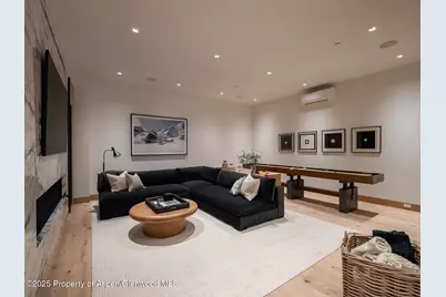 227 E Main Street, Aspen, CO 81611 - Photo 30