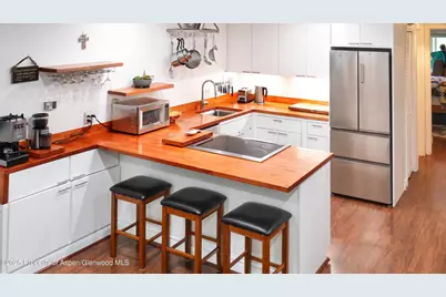 100 E Dean Street #2C, Aspen, CO 81611 - Photo 4