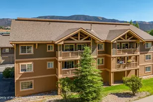 326 River View Dr, New Castle, CO 81647 - Photo 1