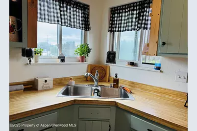 410 Market Street, Meeker, CO 81641 - Photo 6