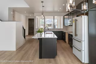 42 Mount Yale Ct, New Castle, CO 81647 - Photo 6