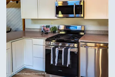 96 Apache Drive, New Castle, CO 81647 - Photo 10