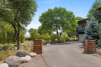 296/298 N 7th Street, Carbondale, CO 81623 - Photo 2