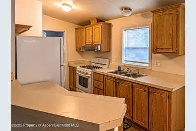 1031 Sprucewood Lane, Glenwood Springs, CO 81601 - Photo 4