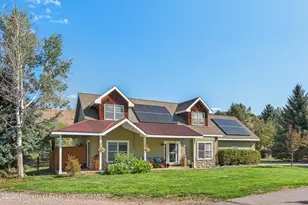 305 Surrey St, Carbondale, CO 81623 - Photo 2