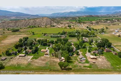3724 County Road 214, Silt, CO 81652 - Photo 2