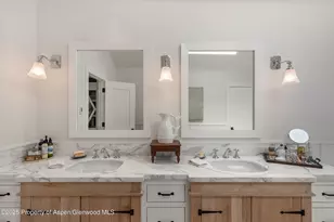 9555 Castle Creek Rd, Aspen, CO 81611 - Photo 16