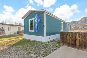 128 Horizon Cir, Parachute, CO 81635 - Photo 2