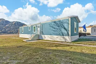 128 Horizon Cir, Parachute, CO 81635 - Photo 4