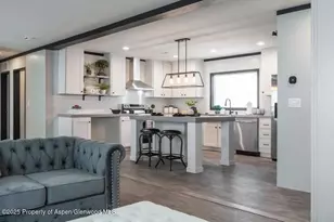 200 W 20th St, Rifle, CO 81650 - Photo 12