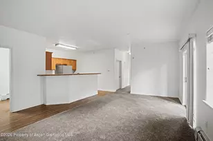 326 River View Dr, New Castle, CO 81647 - Photo 6