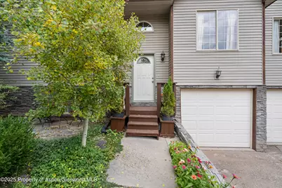 310 Mesquite Court, New Castle, CO 81647 - Photo 2