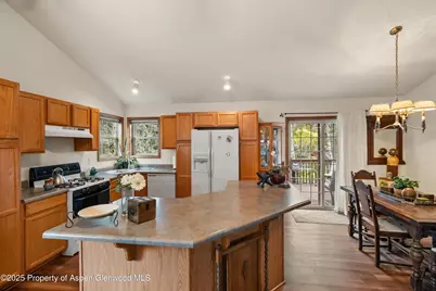 310 Mesquite Court, New Castle, CO 81647 - Photo 6