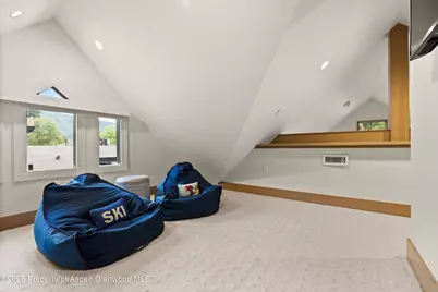 122 W Main Street, Aspen, CO 81611 - Photo 26