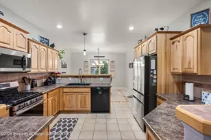 427 Lodge Pole Cir, Parachute, CO 81635 - Photo 8