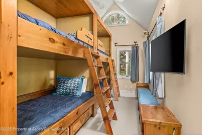 431 W Hopkins Avenue, Aspen, CO 81611 - Photo 32