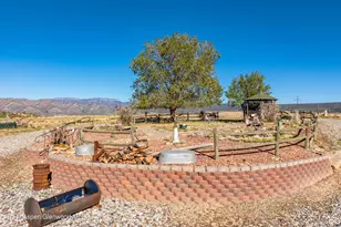 260 Lazy S Reverse S Dr, New Castle, CO 81647 - Photo 20