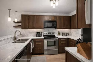 323 Park Ave, Basalt, CO 81621 - Photo 2