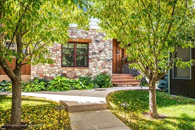 945 E Cooper Avenue, Aspen, CO 81611 - Photo 2